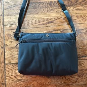 BRAND NEW!! Black Lululemon crossbody bag